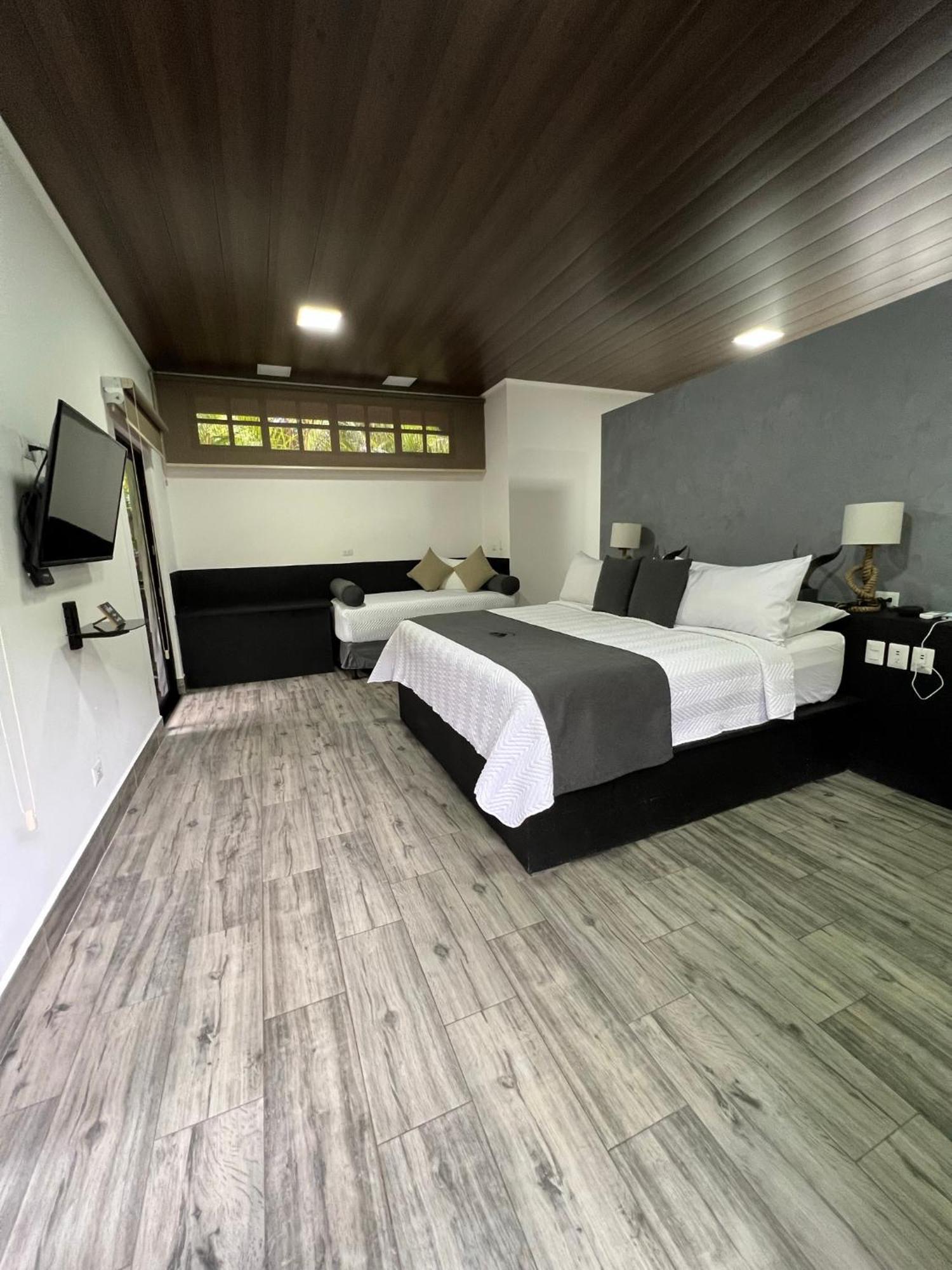 Hotel Boutique Casa Del Rio La Fortuna 외부 사진